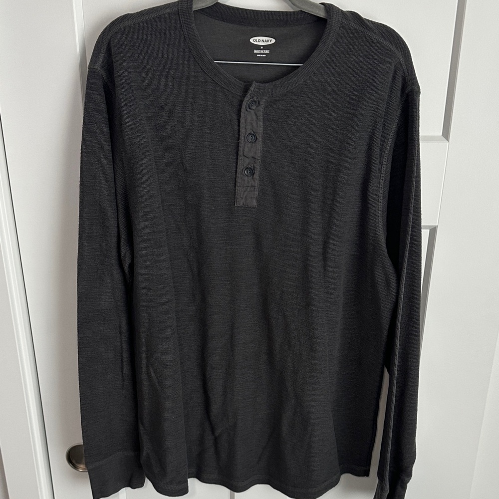 Old Navy Men's Black Long Sleeve Henley